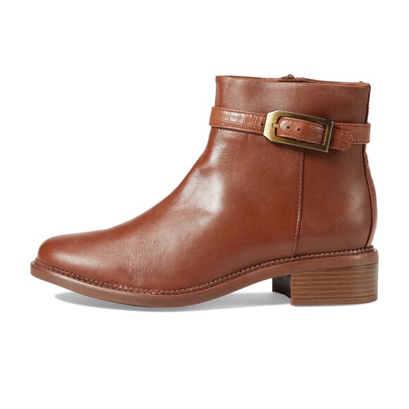 NWT Clarks Women's Maye Grace Fashion Boot, Tan Leather, 6 Medium US - Picture 1 of 6